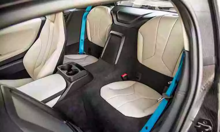BMW I8 Rental In Dubai 