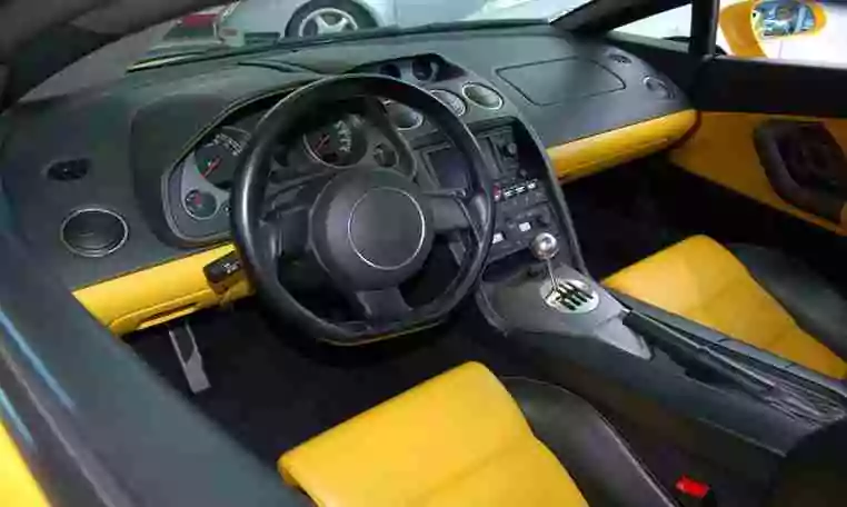 Lamborghini Gollardo rental in Dubai 
