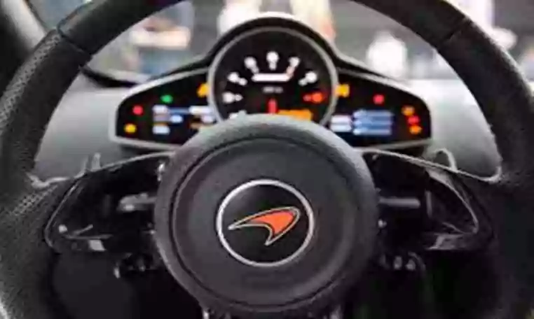Mclaren Mp4 12c Car Hire Dubai