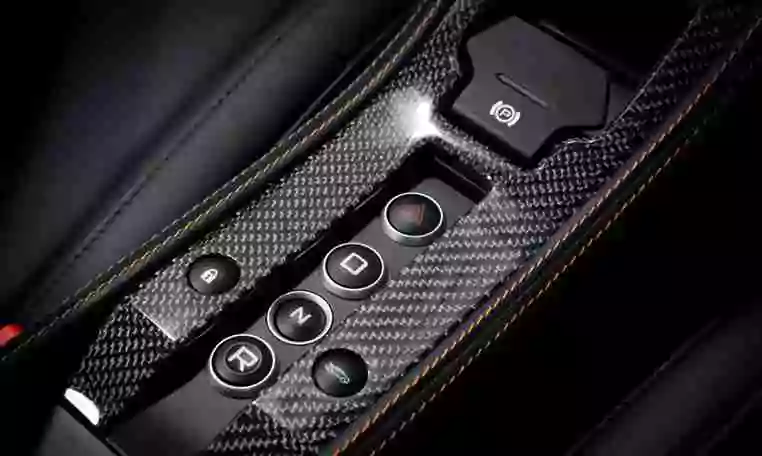 Mclaren Mp4 12c Car Hire Dubai